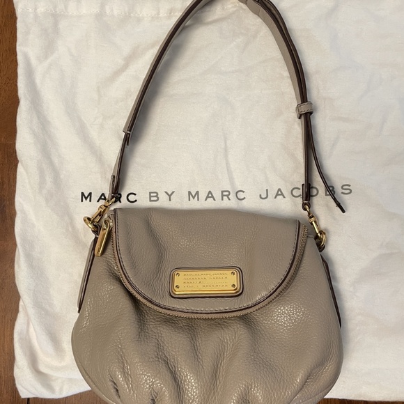 EUC Marc Jacobs "New Q" Mini Natasha SHOULDER BAG - SHORT STRAP see description - Picture 2 of 13